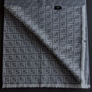 Fendi Men's Scarf in Gray with Double Face Iconic Fendi Monogram